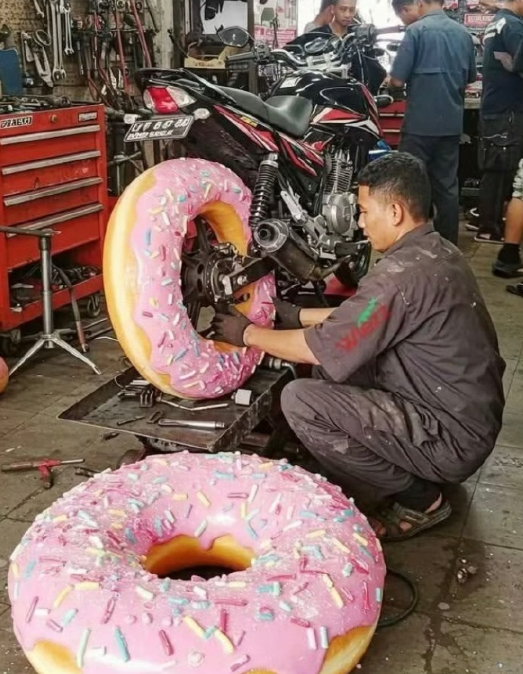 看完不笑算我输