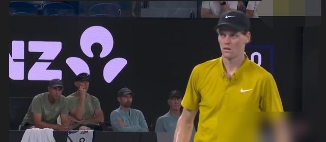 汪小菲正蹲在台北月子中心给三胎换尿布，S妈直接隔空放话：死盯着我外孙！这娃来