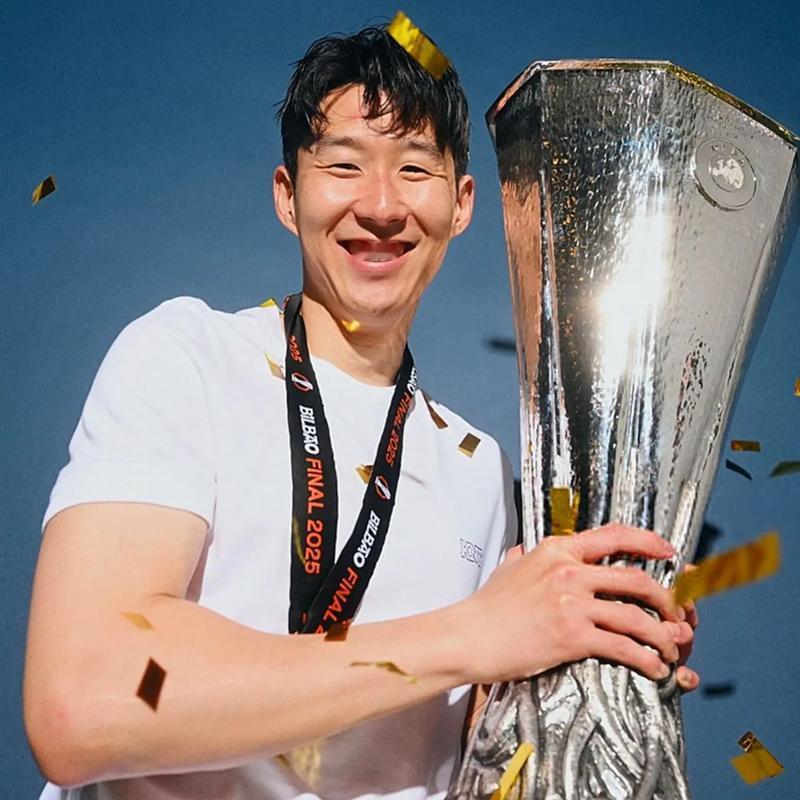 热刺似乎在本赛季降级不可避免了！0：1输给桑德兰！英超14轮未尝一胜！热刺可是