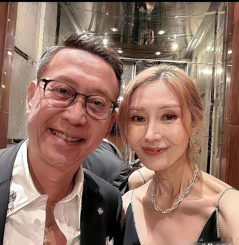 哪有岁月不败美人之说？美丽如李嘉欣也老了，脸也塌了。
