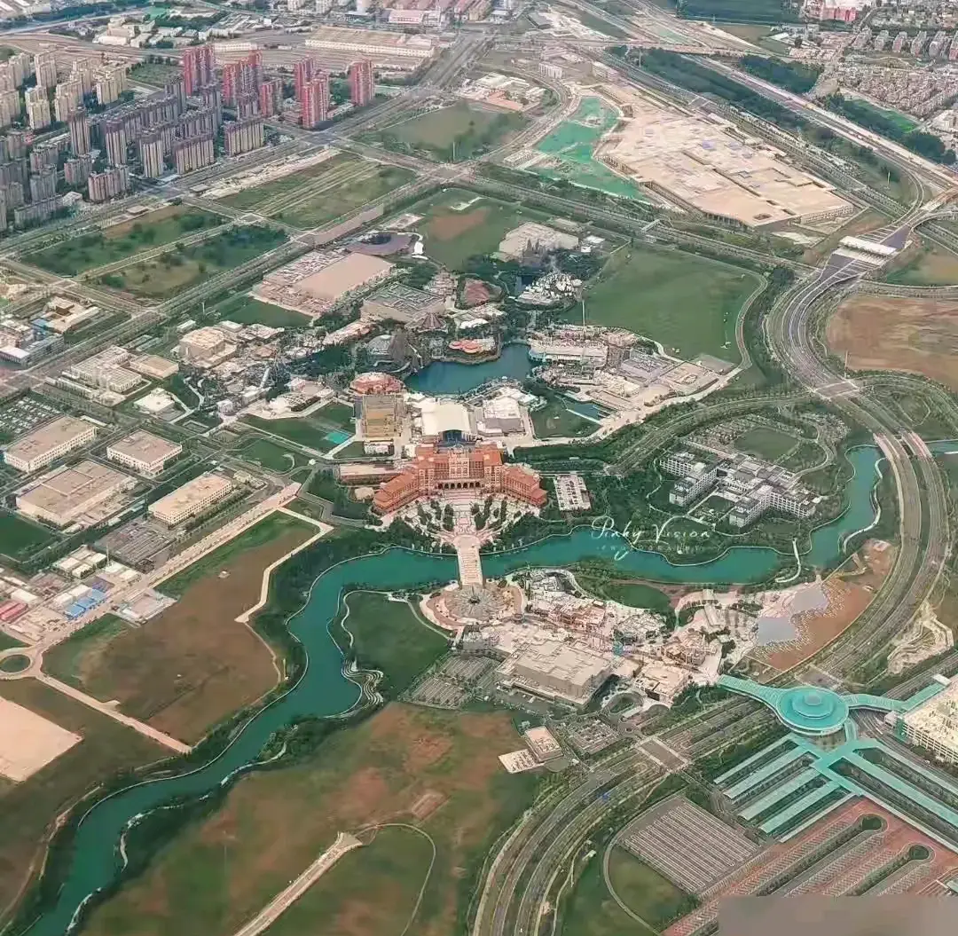 鸟瞰北京环球影城！还是很震撼的