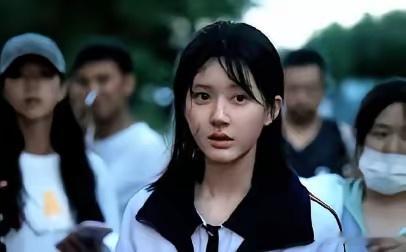 赵露思这次闹着要解约，商务赔偿倒是小事，电视剧赔偿才是大头！​要知道赵露思生病前