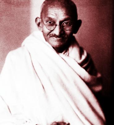 毫不客气的说，印度就是有了这两个人才让自己超越中国成为了一句笑话，这两个人一个是