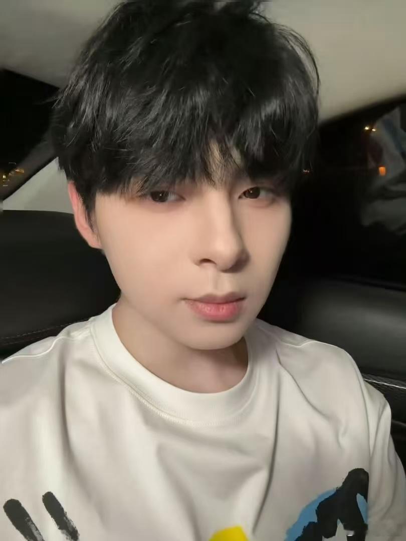 听说十一以后会有选手运动会，13年得时候我感觉还挺好看的这次不知道是不是真的要