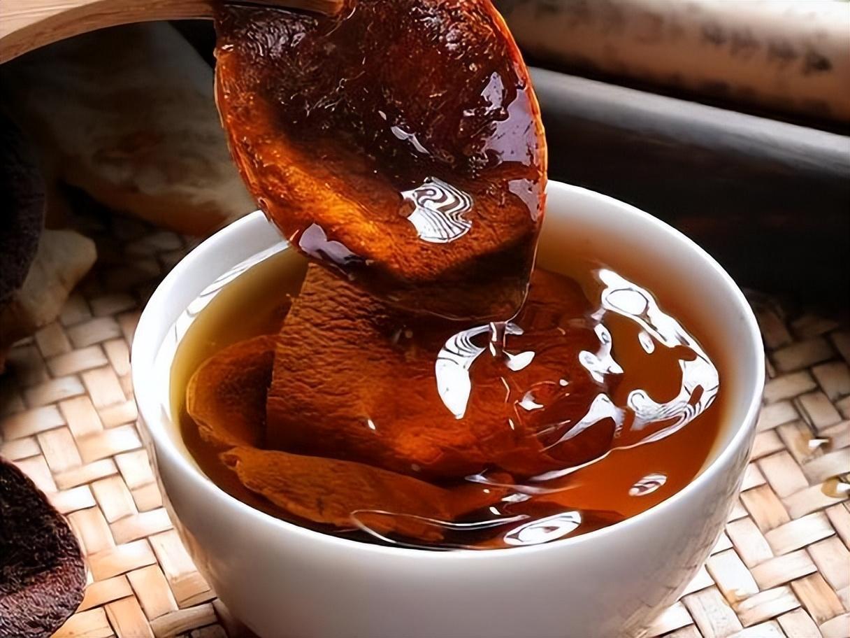 入春喝“祛湿第一饮”，陈皮再搭它，连喝七天，湿气全跑光，全身干爽 春主生发，