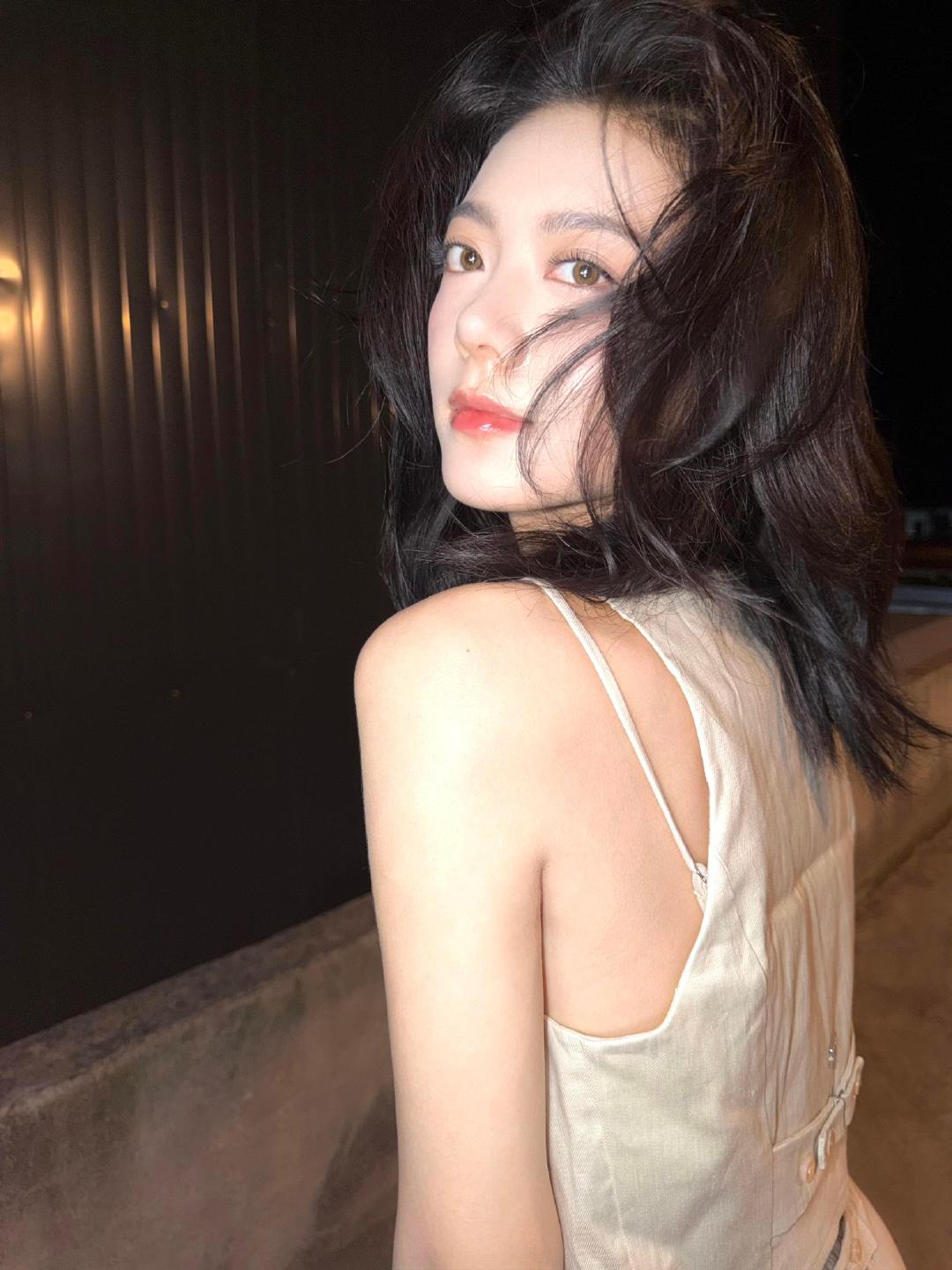 赵今麦今日更新此女已找到最适合风格之一​