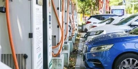 小鹏报案揪出新能源“偷电”黑产！安全隐患比想象更致命“充电不花钱”从不是天