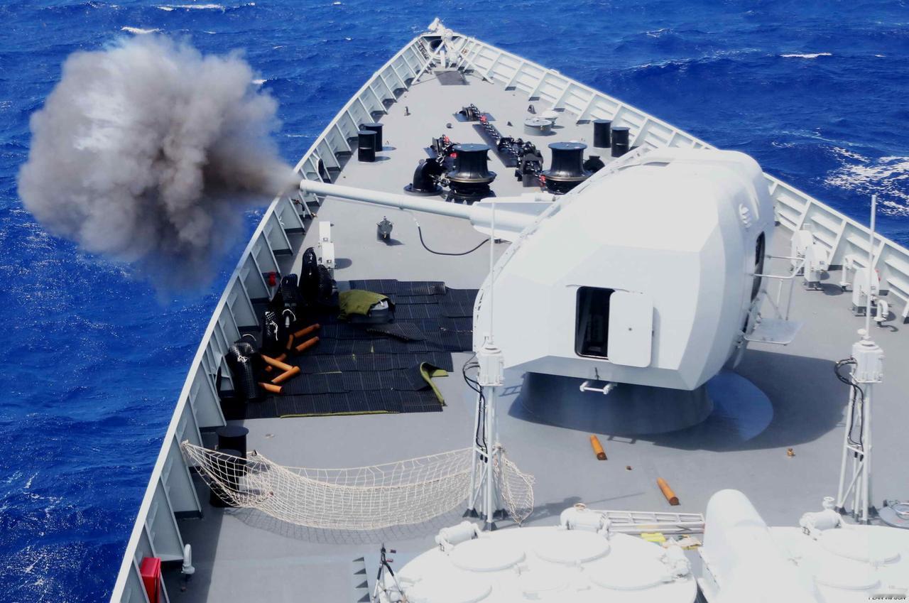 [呲牙笑]新版的“馒头炮”有编号了啊——正式编号是：PJE087B型单100毫米