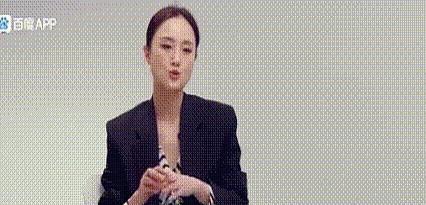 一个月前朱媛媛的采访视频里，她整个人状态特别好，胖瘦适中谈笑风生，乌黑的长发披在