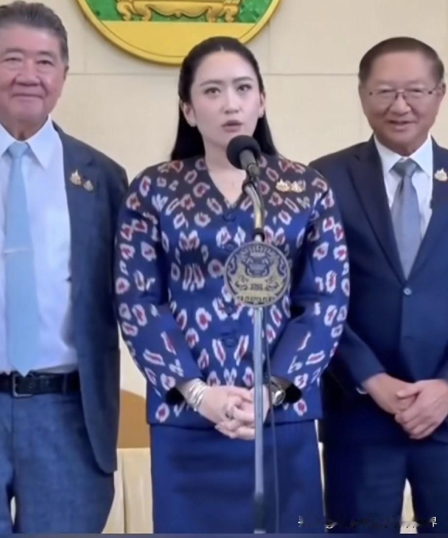 没有任何的意外，佩通坦这次并没有得到机会。他信家族很清楚，这个时候推佩通坦上去，