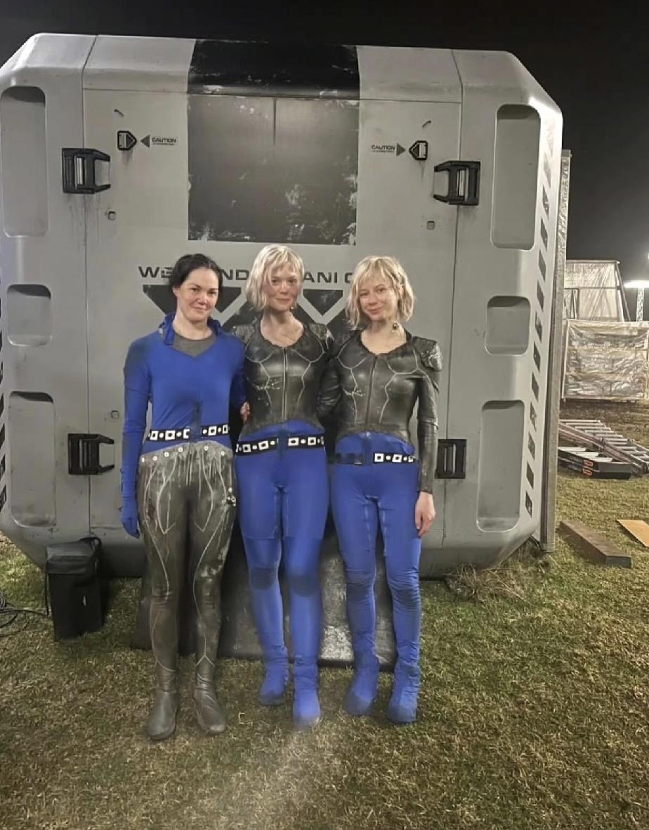 我以为是真的把下半身切掉了…毕竟好莱坞出了名的敬业。话说全片最惊艳的还是那走动