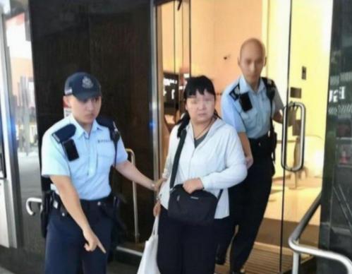 见过胆大的，没见过这么离谱的！6月26日港媒曝出，一对内地男女走进香港汇丰银行，
