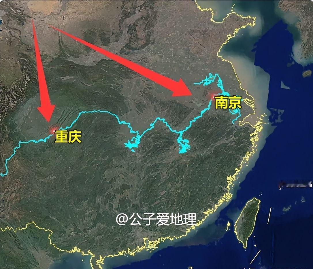 在南京住了8年，我一直觉得新街口就是宇宙中心。直到朋友把我拽进重庆一家酒店的电梯