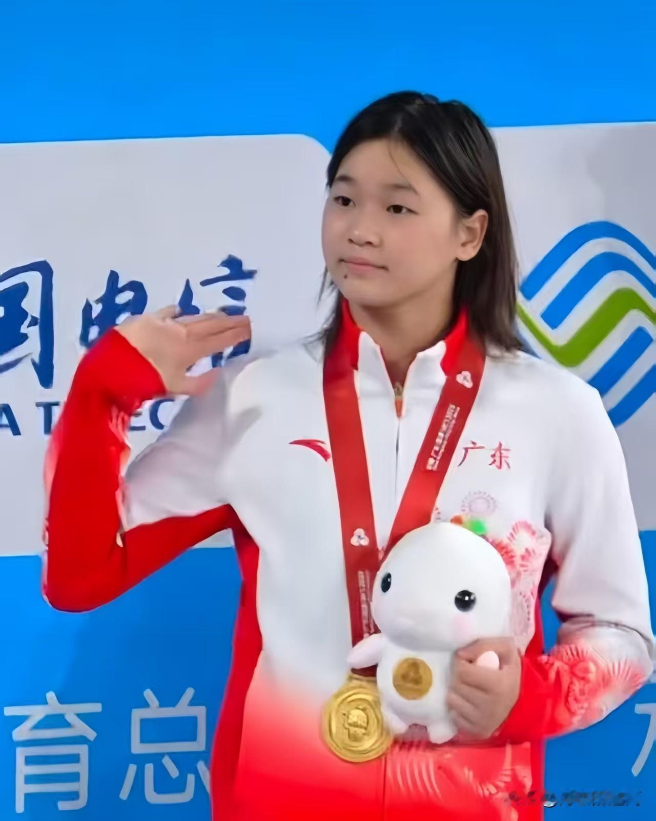 全妹这次双人赛没能站上领奖台，确实有客观原因在第一，她和搭档的磨合时间有限，