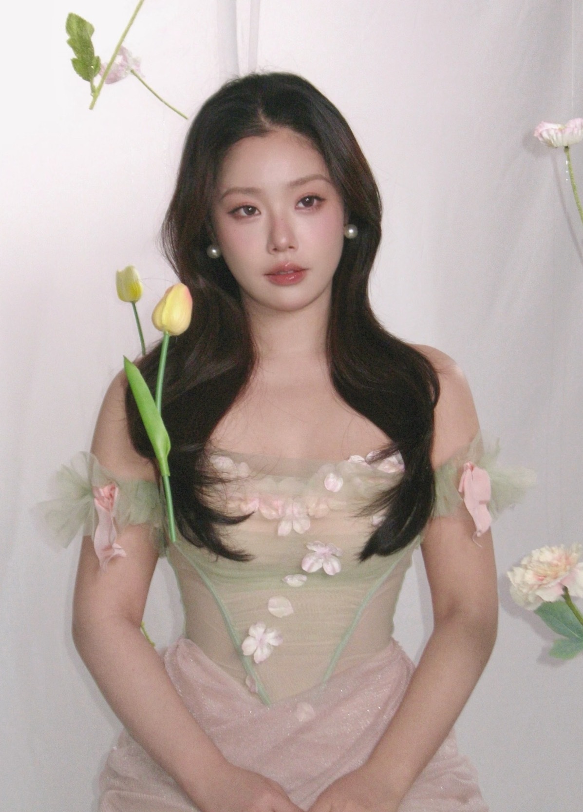 这居然是王菊…一念江南演女二了虽然她是靠区别白幼瘦出名的，但最后还是白了瘦了更好