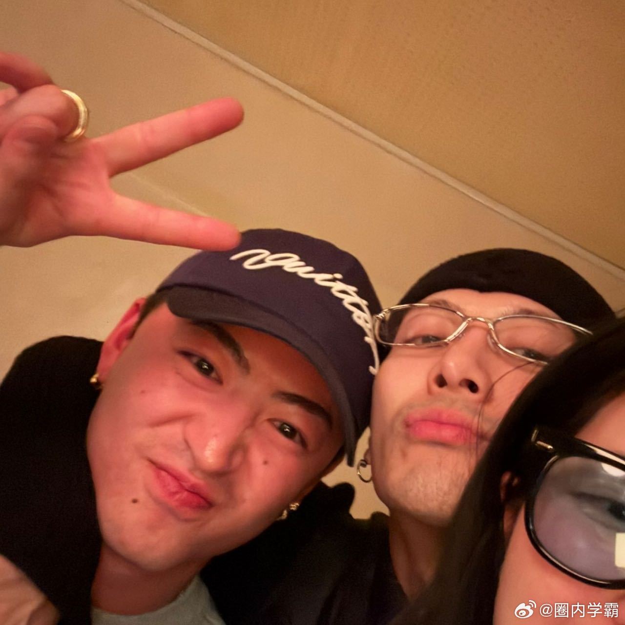 王嘉尔的跟拍我梦里的工作跟拍王嘉尔，无论是他的舞台表演还是生活日常，都会是充满