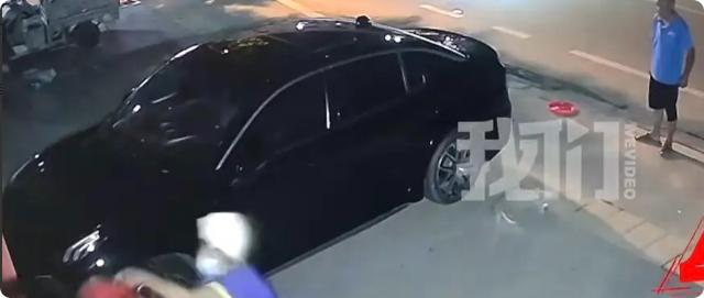 河南南阳，石某的岳母被人打伤，对方不愿意赔医药费，被起诉关了1年。对方父母迁怒石