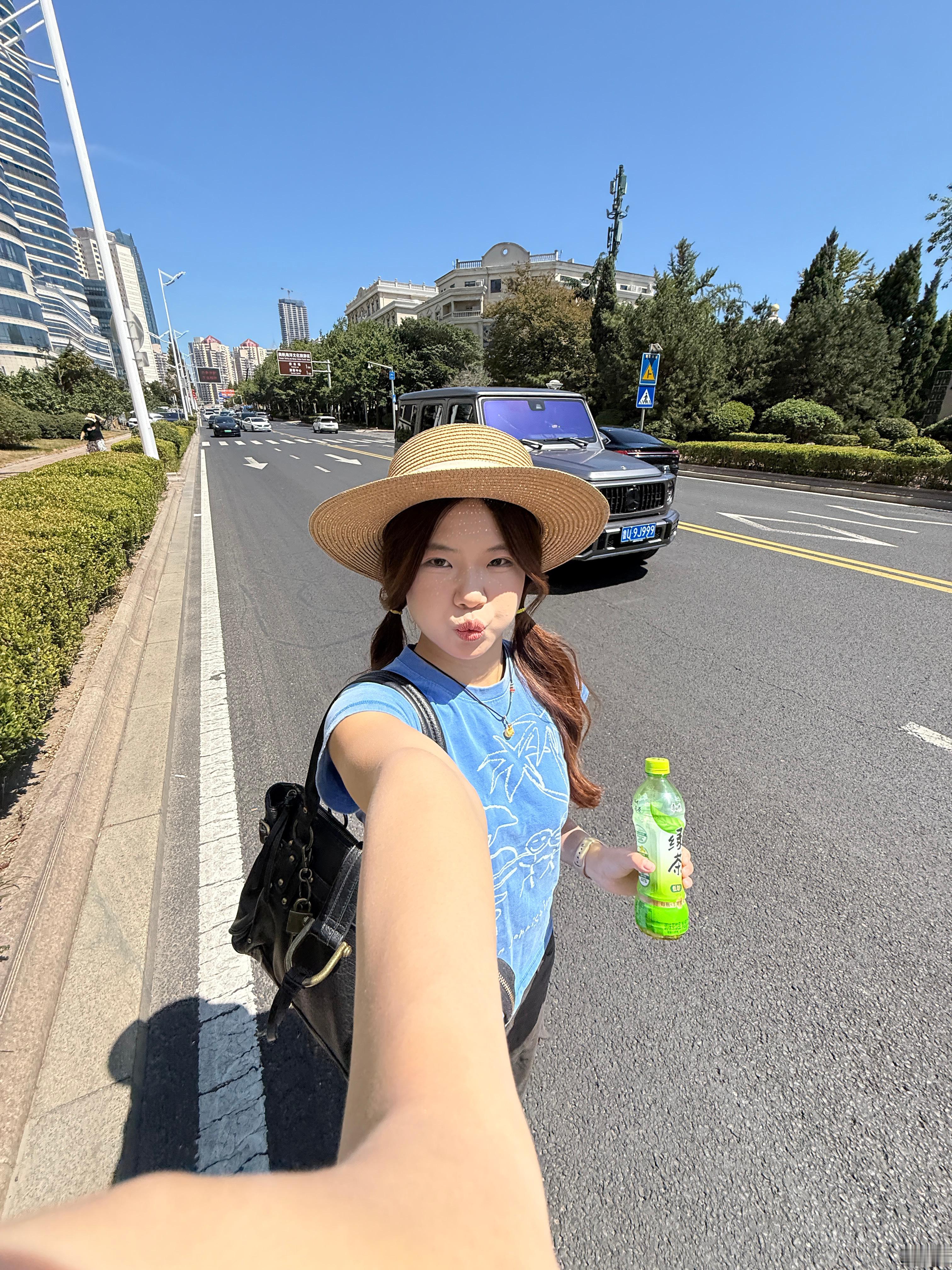 出门这青岛阳光真好​​​