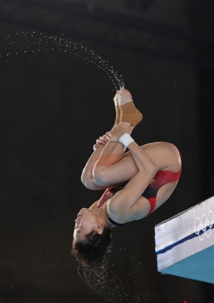 全红婵被网暴三年，是谁第一个敢捅破这层窗户纸？全红婵被282人群聊组团骂了三