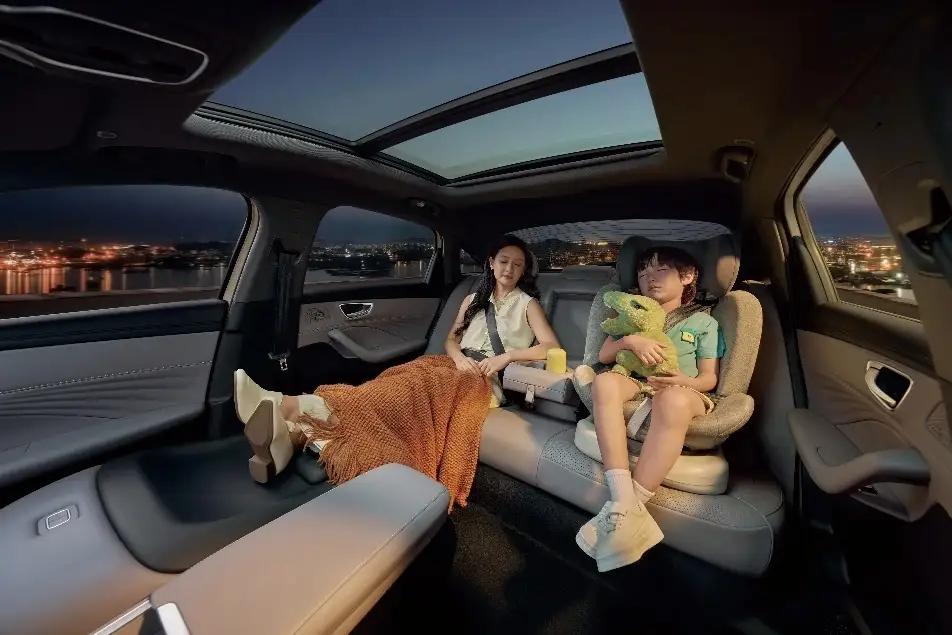 2025买车怎么选？老师傅给出的建议：1.通勤用，纯电车！2.短途用，纯电