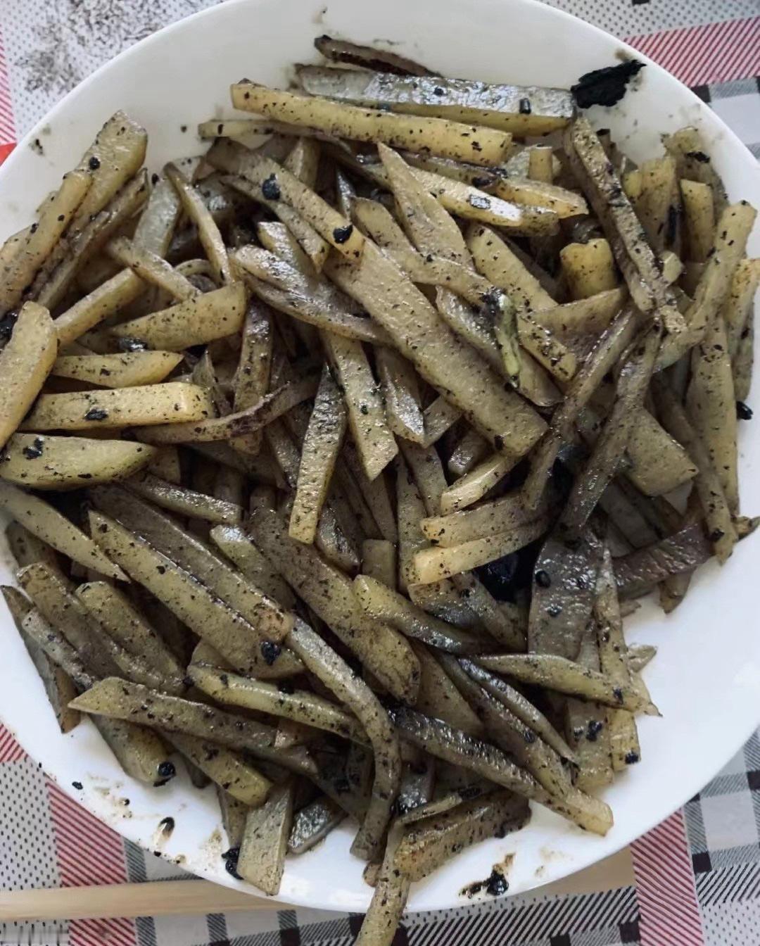 闺蜜做的土豆丝敢吃吗