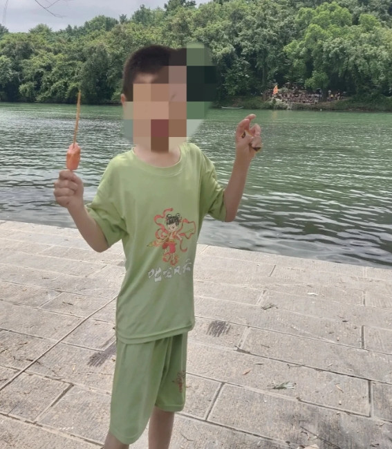 学生们一放暑假，小姑子便毫不犹豫地把孩子送回了公婆家。公婆称自己年事已高，带不了