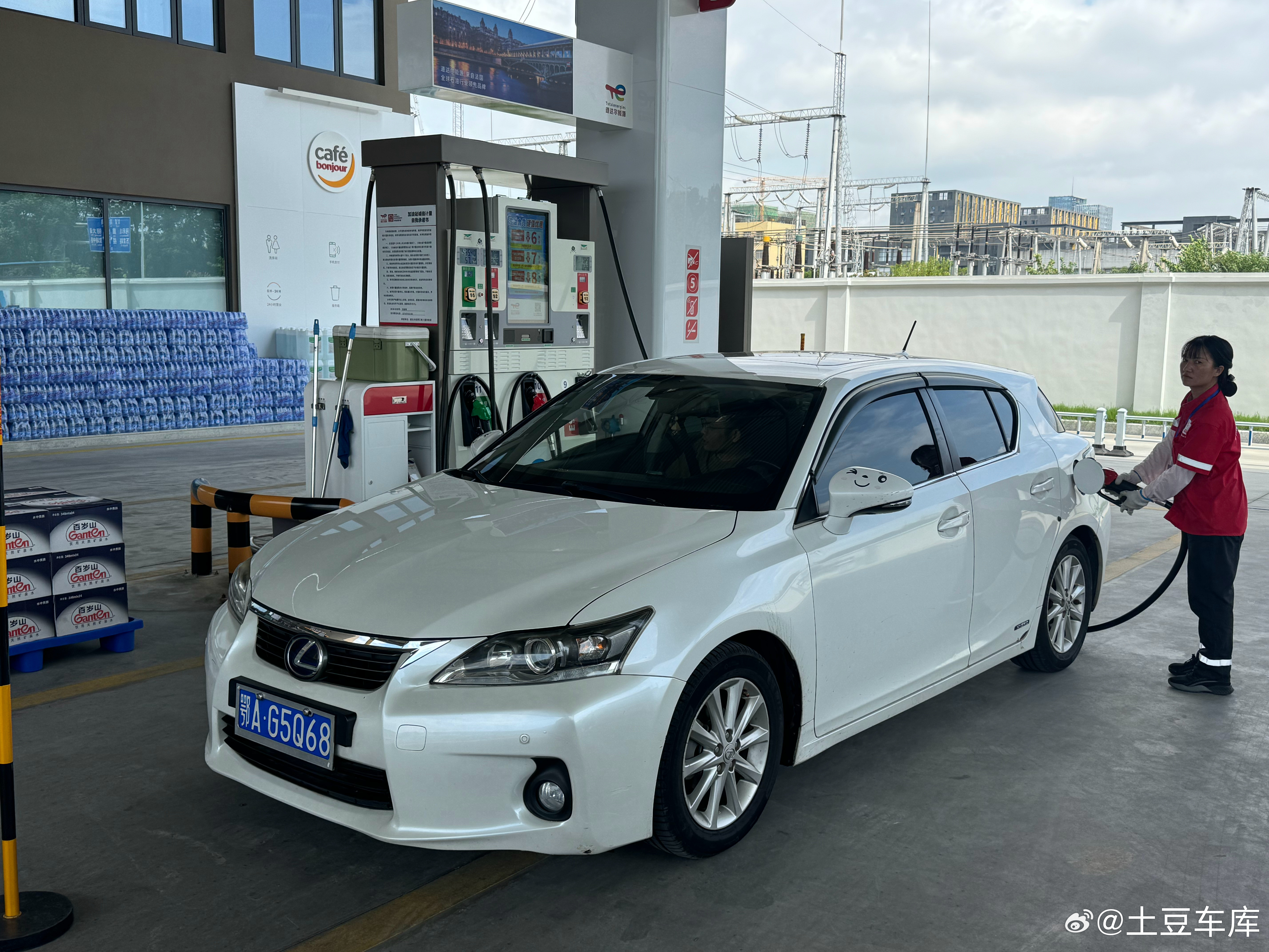 给大哥淘个车还没成交油表见底先投资50块加油试车高速拉一圈试试状态你们交给