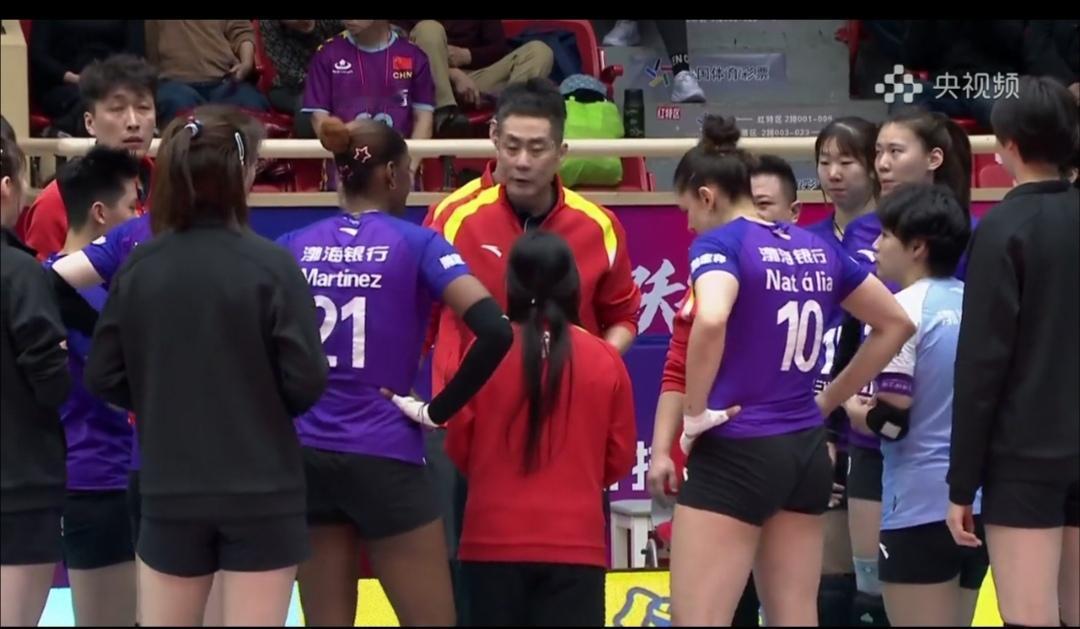 季后赛京津四席争夺战将继续悬念丛生！北京北冰洋女排客场挑战天津渤海银行女排