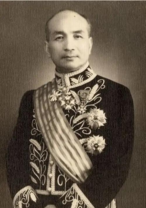 1946年，大汉奸褚民谊献出了孙中山肝脏，蒋介石亲批“免予一死”，但褚民谊的美貌