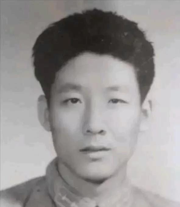 1950年的元宵节，准备回家的孙家栋，发现食堂竟然有红烧肉，一时馋嘴的他，便决定