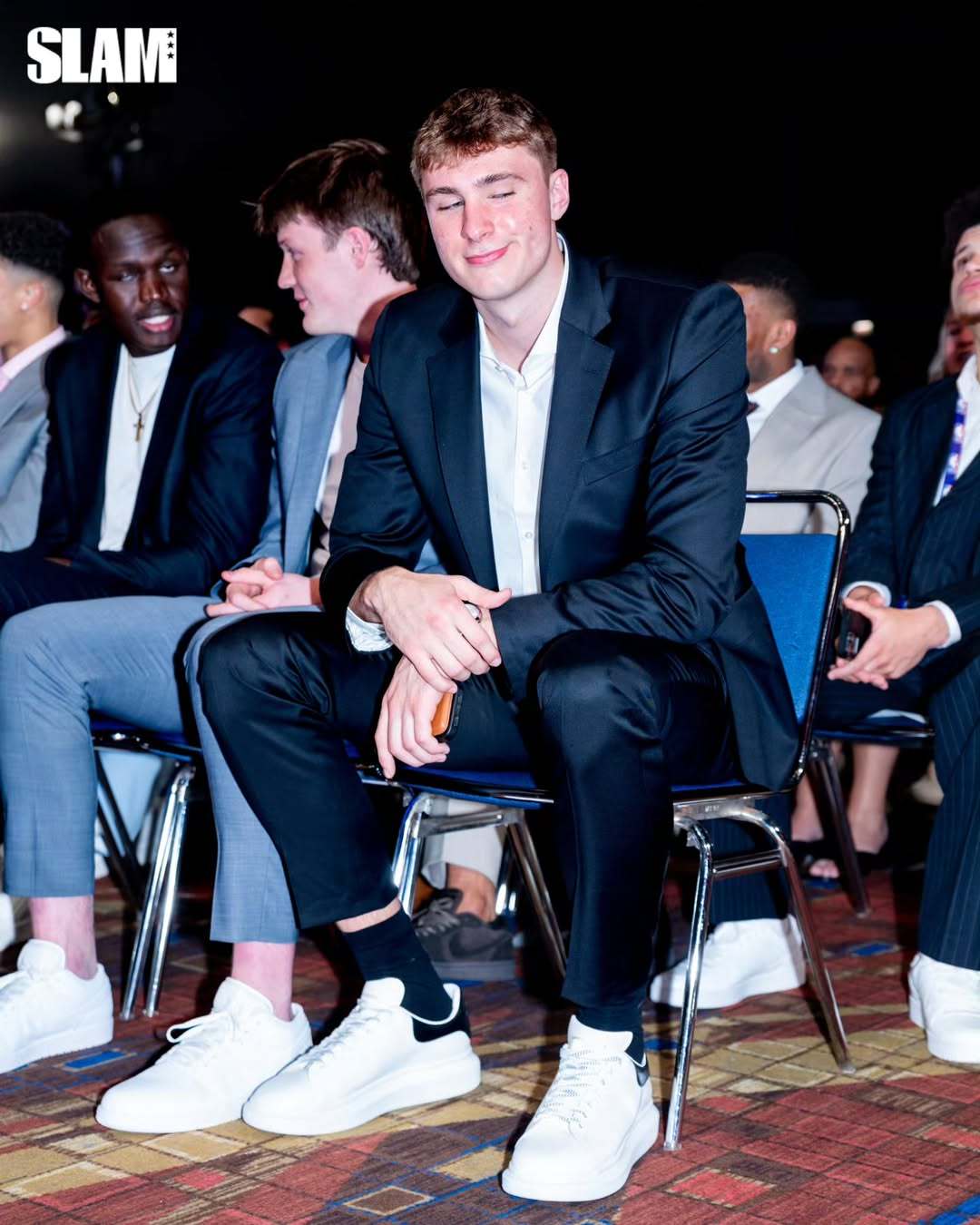 独行侠CEO维尔茨透露，在当地时间周一晚上独行侠在NBA选秀抽签获得状元