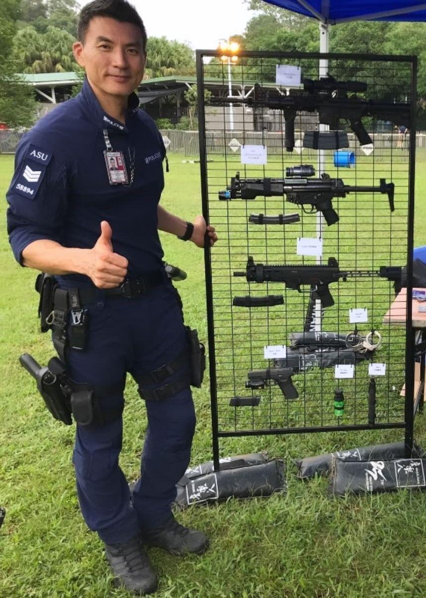 香港机场特警队（ASU）列装的cs/ls7（qcq171）冲锋枪