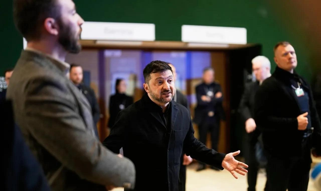 【妄自尊大】当地时间2026年1月22日，乌克兰总统泽连斯基在一份声明中宣称：