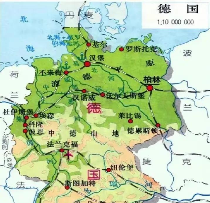 德国与日本经济对比1994年德国的经济总量为2.11万亿美元，日本的经济总量