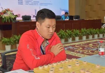 孟辰登顶积分榜首，30岁才迎来职业生涯巅峰，大器晚成的棋手代表说起象棋界的天