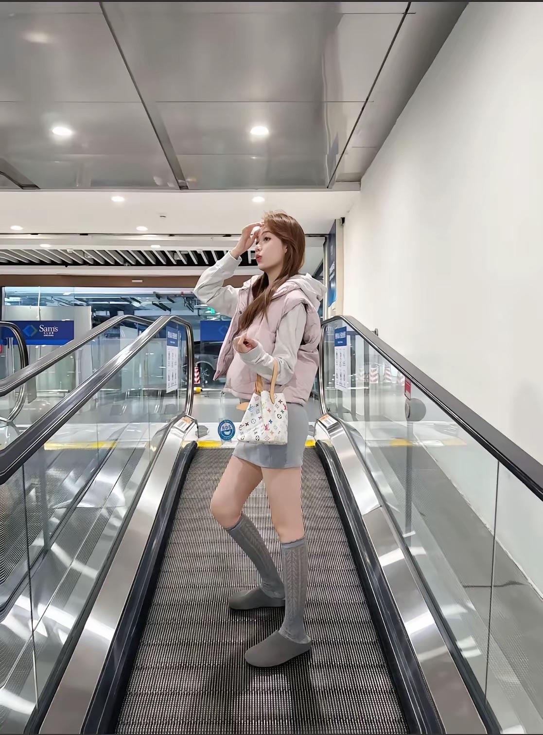 摩羯座好运将至家人们，听说摩羯座冬至好运将至，我这必须得说道说道。摩羯座平时那