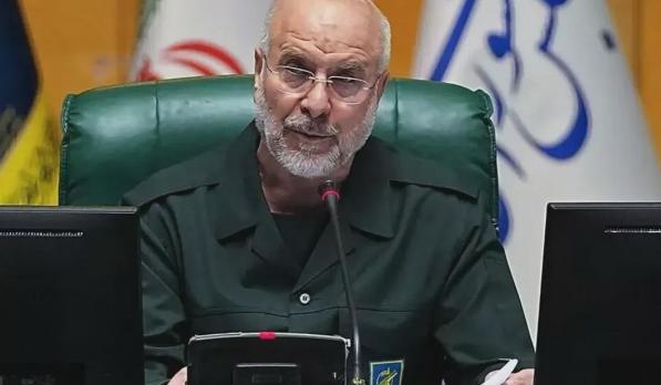 我的天！这差距也太明显了吧，美伊两边代表团刚到伊斯兰堡，就把所有人看懵了！本来大