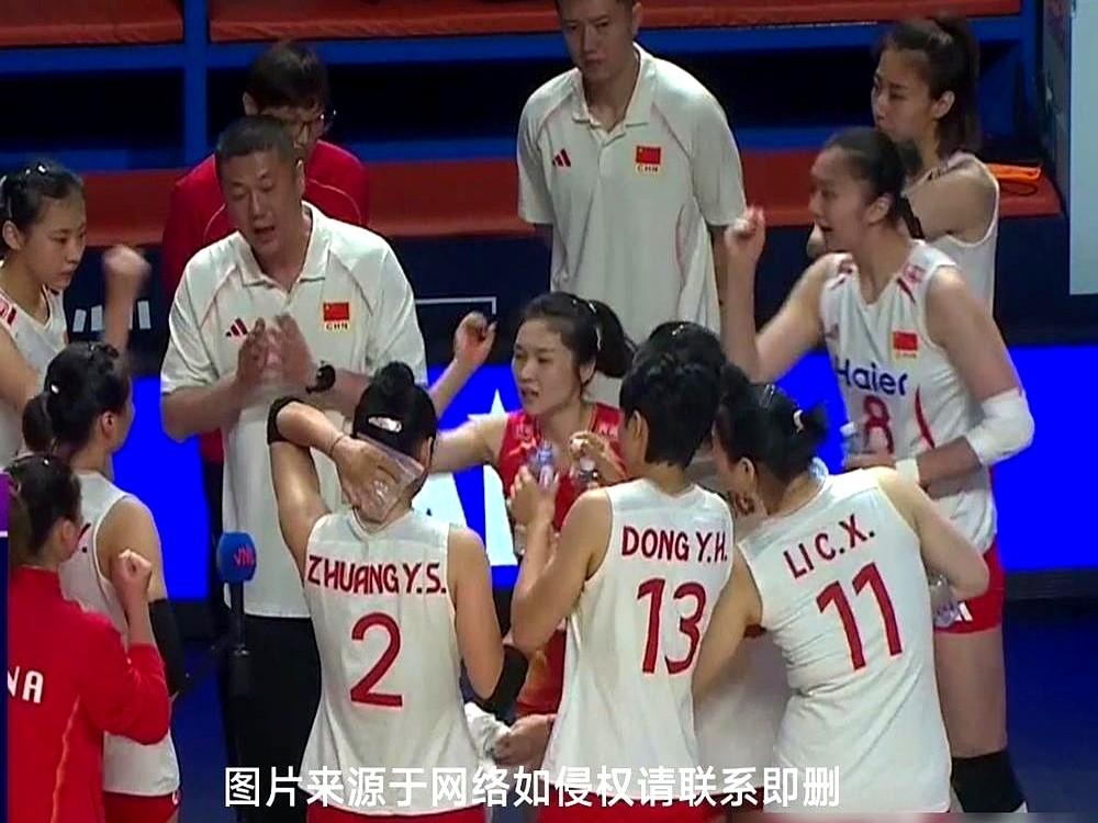 真正的强大，就是场边一等再等，上场就是答案。中国女排第二局18比21落后，眼