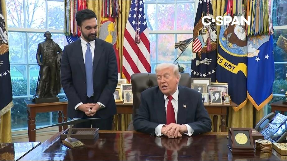 周五，特朗普总统和纽约市当选市长佐兰·马姆达尼在椭圆形办公室的第一次面对面会晤中