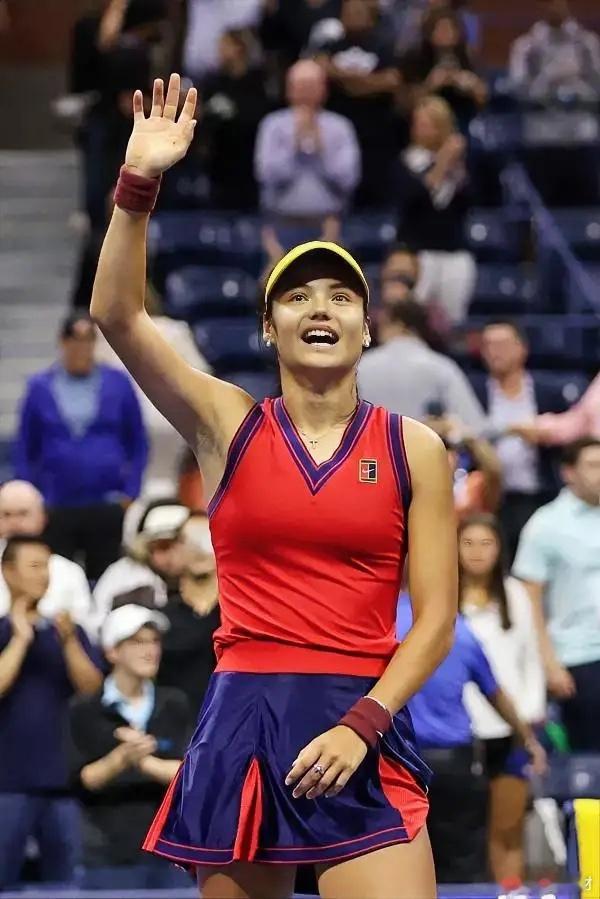 昙花一现的10位女子网球明星1、拉杜卡努🇬🇧/🇨🇦，罗马尼亚后裔华裔混血