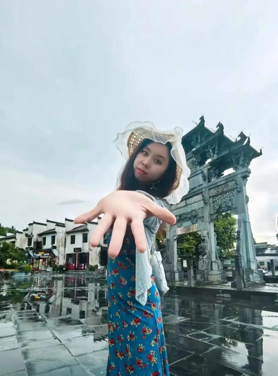 田静今天又骂人了，她人品要是好，早都劝说自己的老公和亲生父母和好了。一听许敏要补