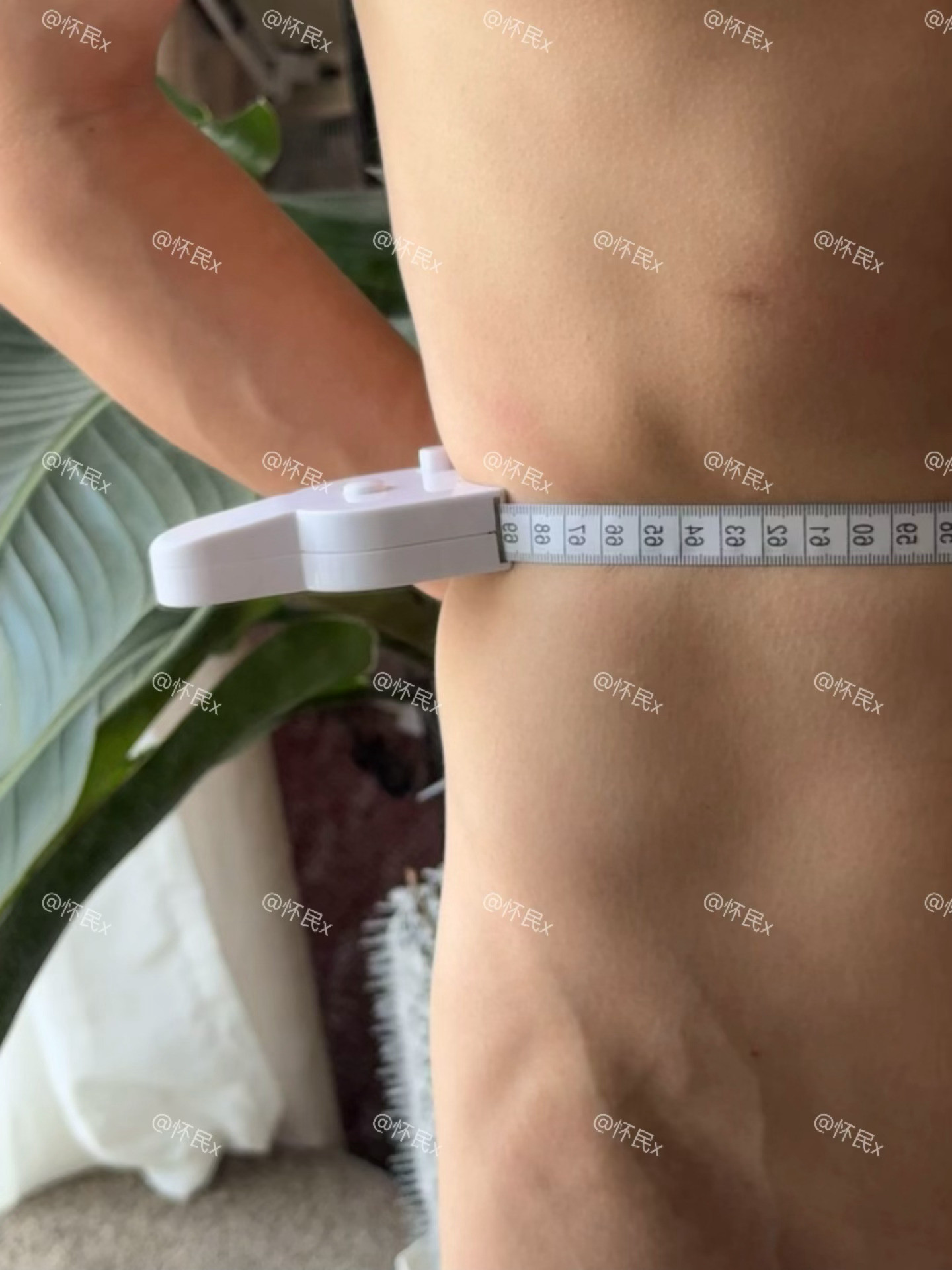 6月26号突然学会的游泳，到现在一个多月时间，腰围从游泳前的75厘米到现在的69