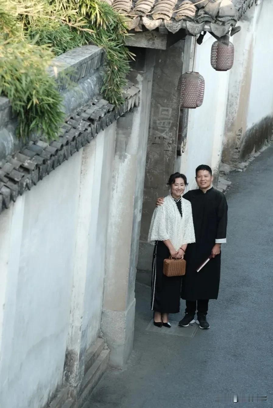 中年夫妻，要保持警惕﹍﹍我今年50岁，和老公生活了一辈子，最近才知道他岀轨一
