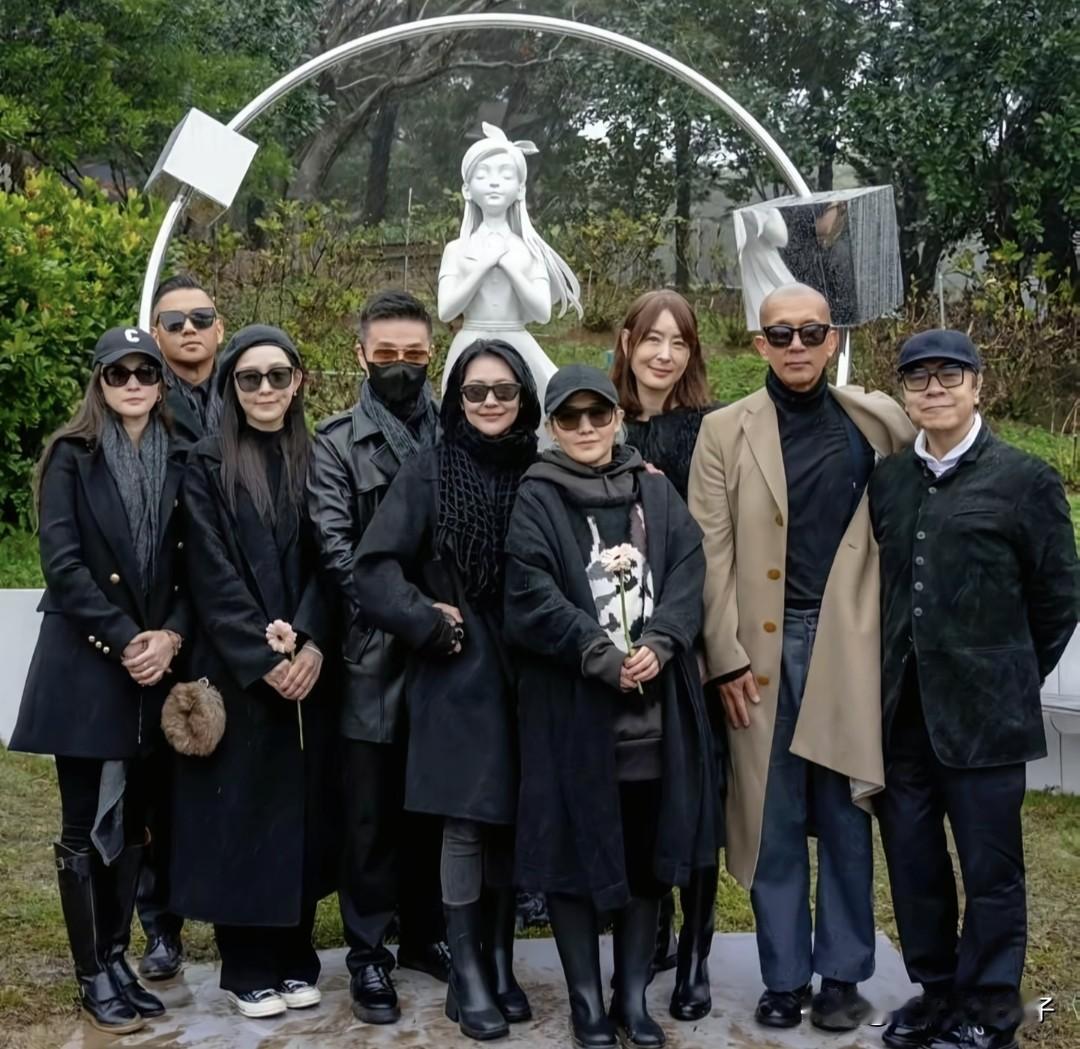 原来时间真的可以抚平内心的伤口昨天（2月2日），大S逝世一周年，具俊晔为爱妻