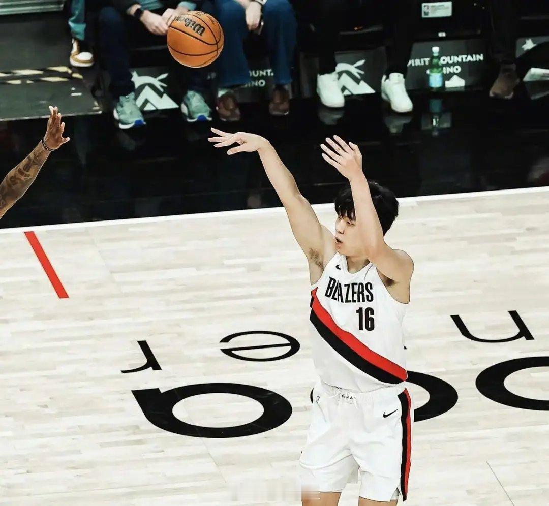 杨瀚森工作室回应NBA菜鸟赛季结束杨瀚森正式结束了自己的NBA新秀赛季征程，其工