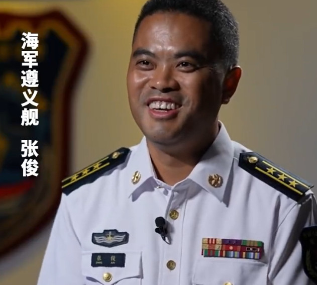 央视一段报道，让真相逐渐浮出水面：就是055驱逐舰拉爆了美军驱逐舰！央视军事10