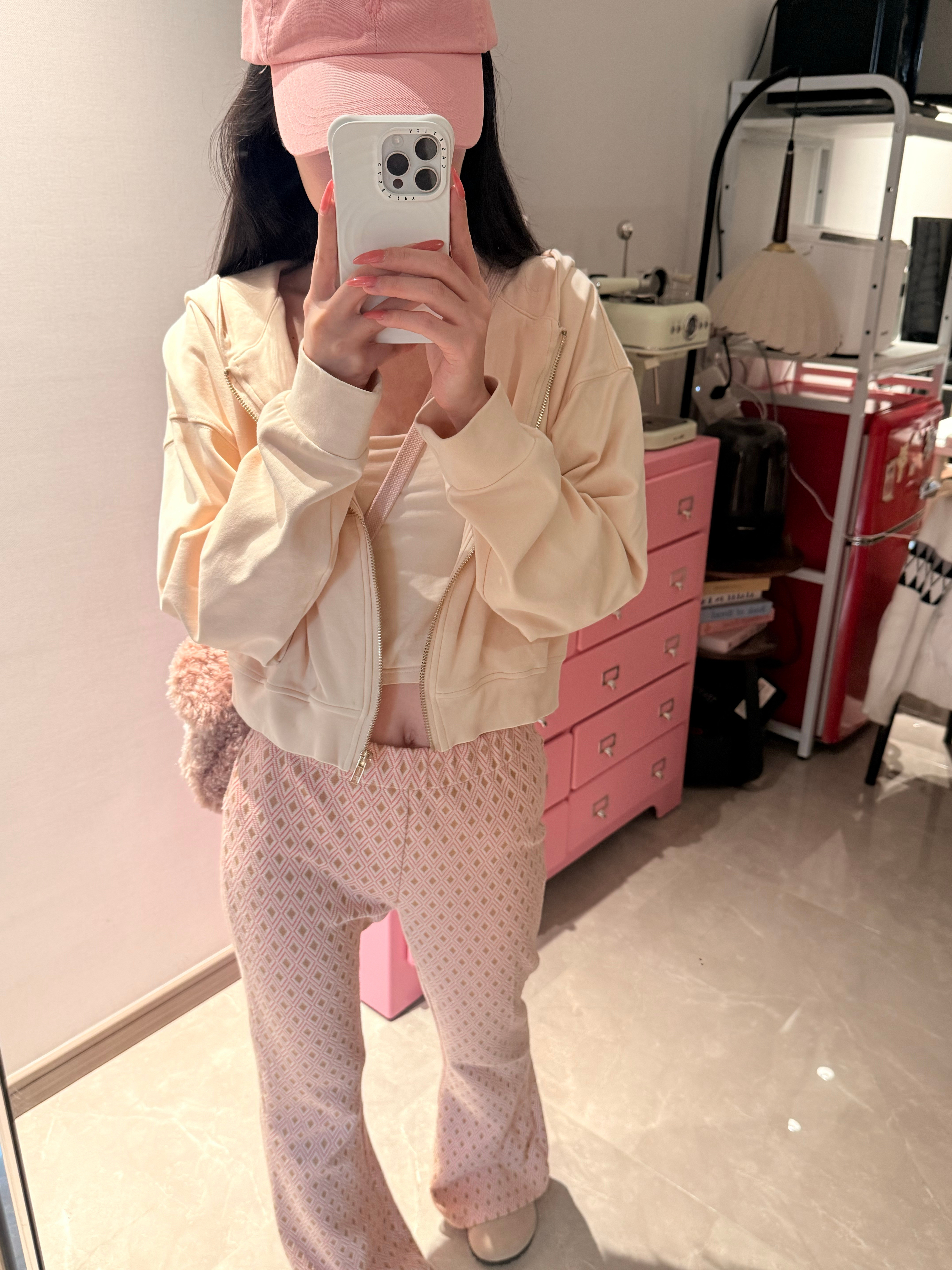 收拾完了打算去白马寺看樱花一出门就下雨了