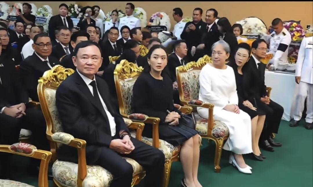 他信出狱后，前总理他信，佩通坦，新总理阿努廷首次同框！前总理佩通坦，他信前往