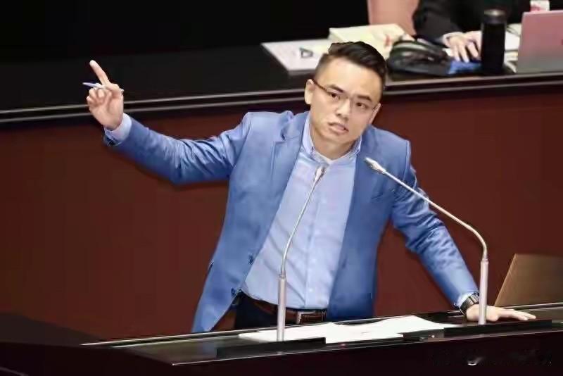 国民党立委洪孟楷今（16日）表示，有些人动不动就把两岸交流贴上“统战”标签，甚至