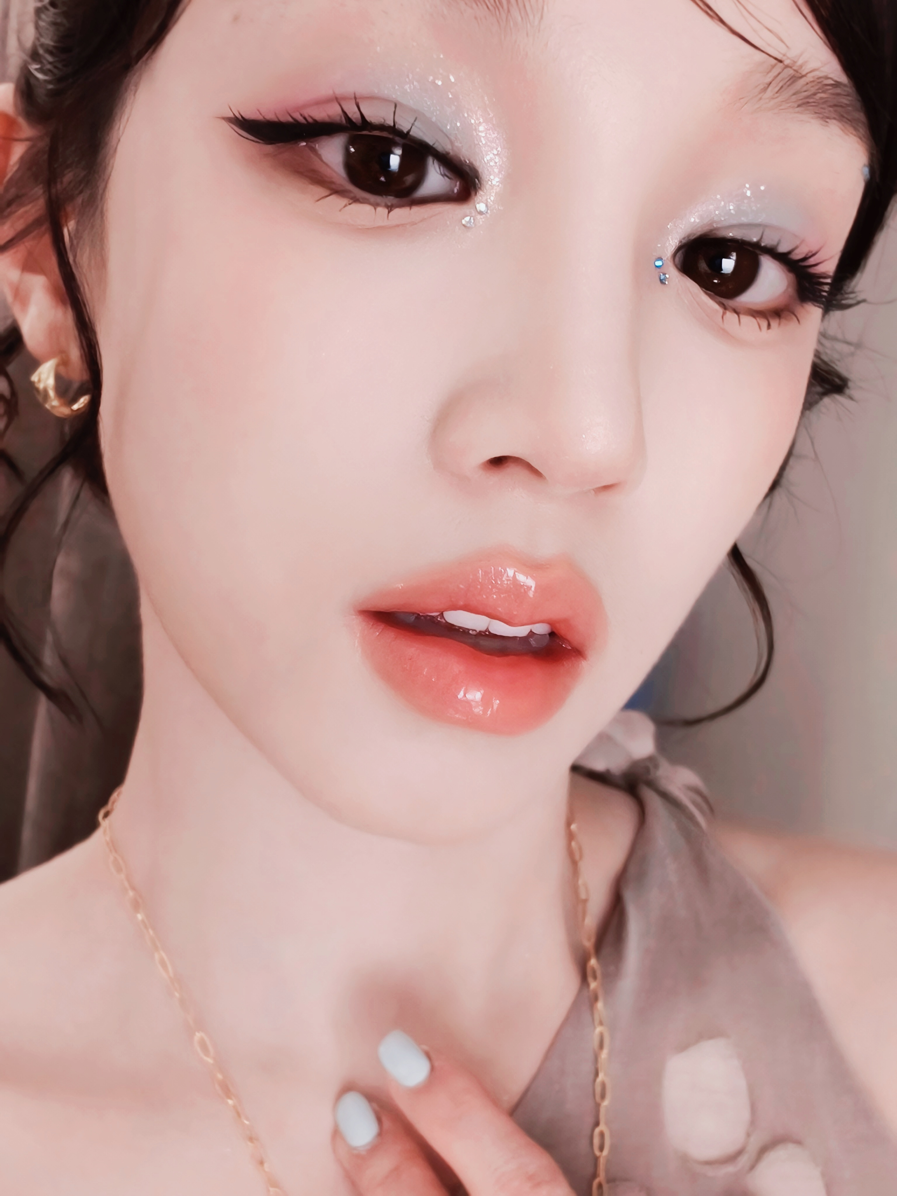 有人懂这张吗没办法不看宋雨琦的嘴有一种想亲嘴的冲动